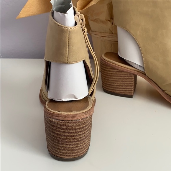 Michael Antonio Mannon Beige Booties - Picture 6 of 6